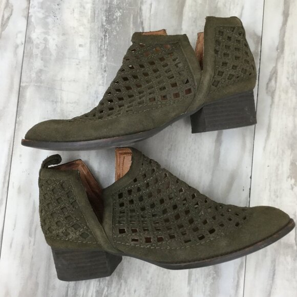 Jeffrey Campbell Taggert Lattice Olive Ankle Booties 10 - Picture 9 of 14